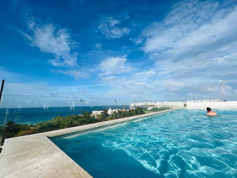 1 min. a pie de la playa, increíble RoofTop Suite - Takh303a -