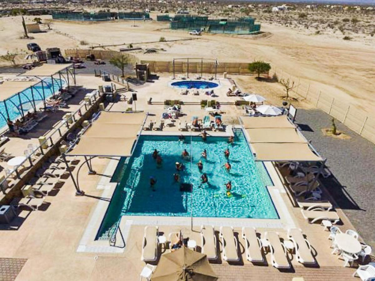 2 bed 2bath - family vacation home in beach resort