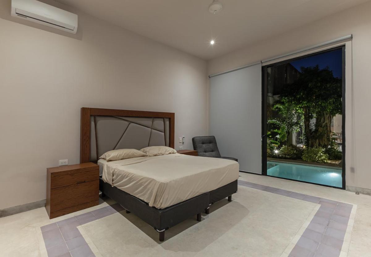 2 Bedrooms w/tv room and studio w/pool and garage