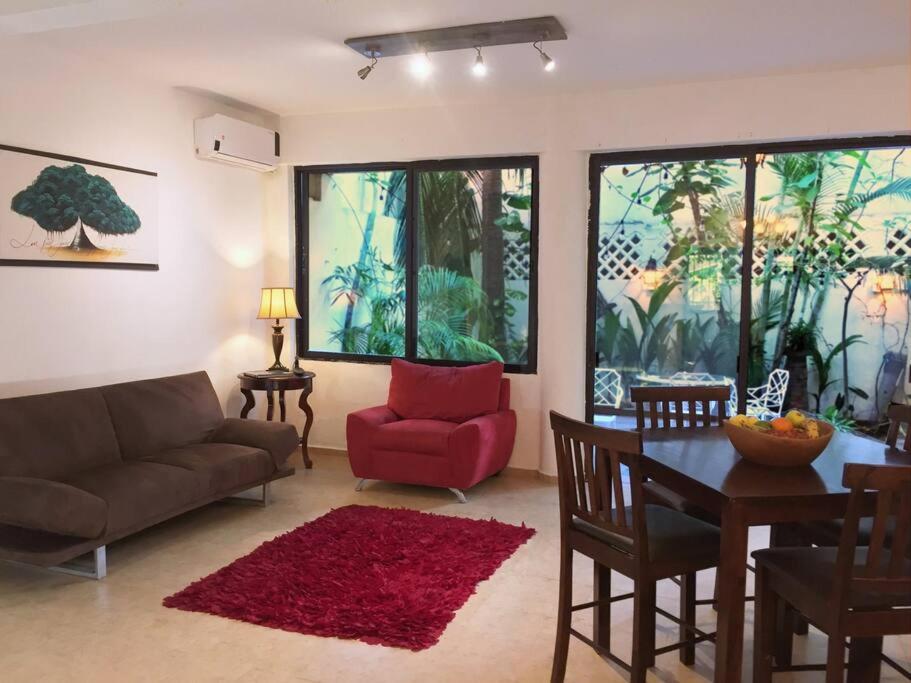 2 min to the Beach - Casa Jardín