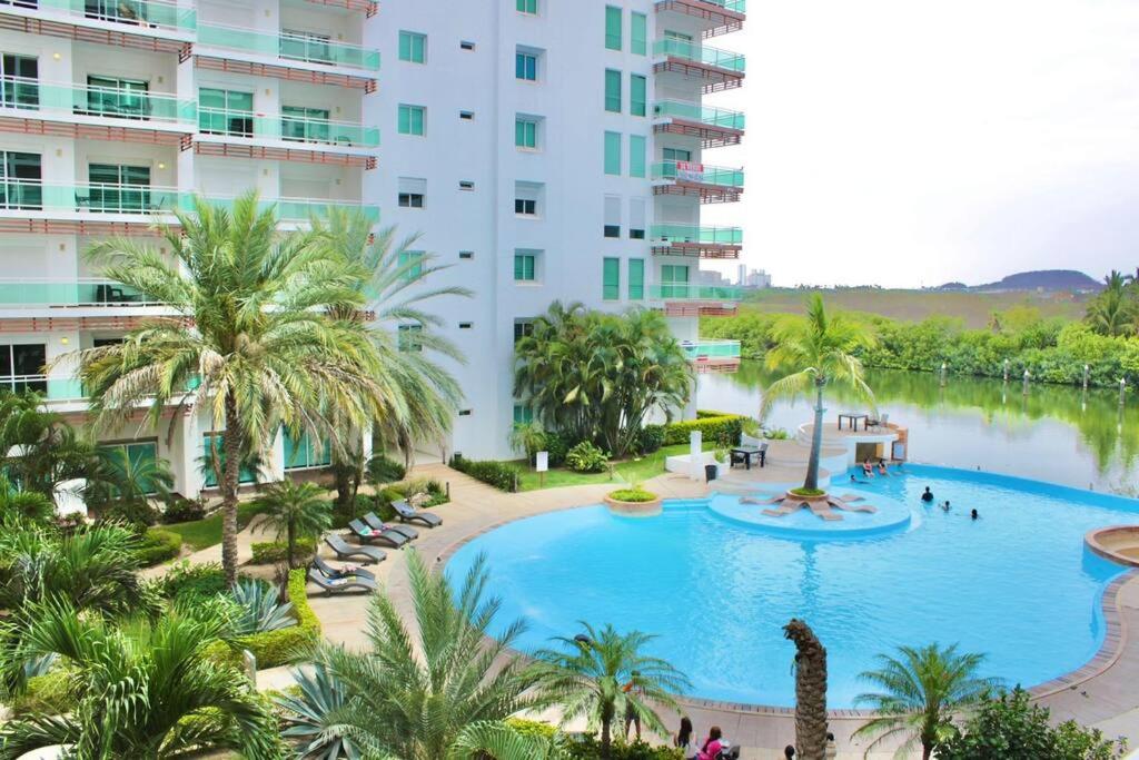 3010g depa pacifika de lujo en marina Mazatlán