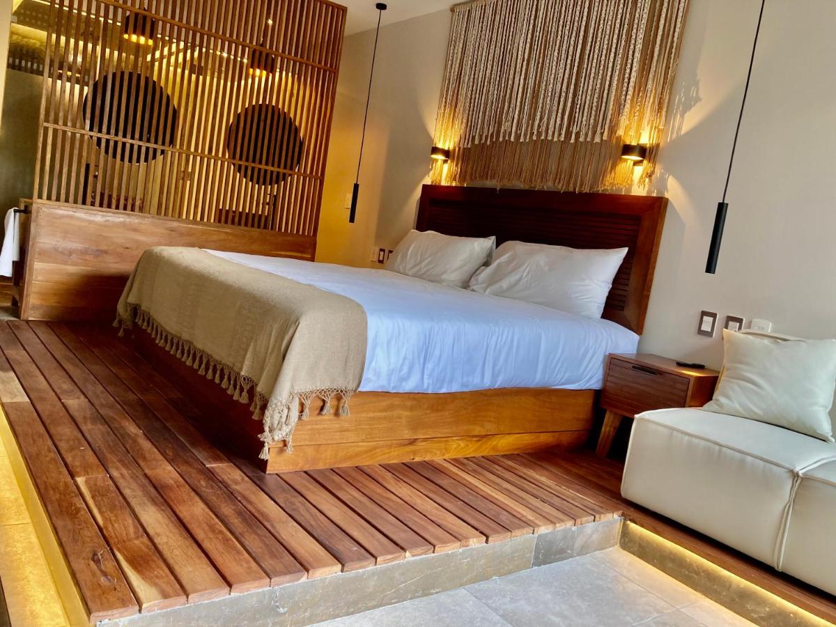 Adora Tulum