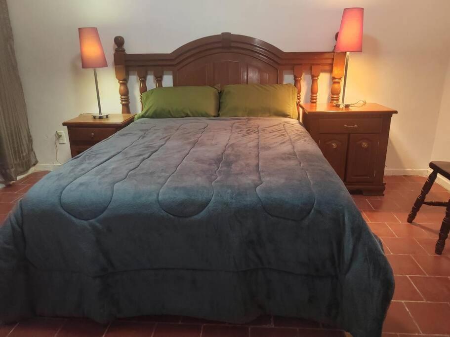 Amplía casa en Jardines Alcalde