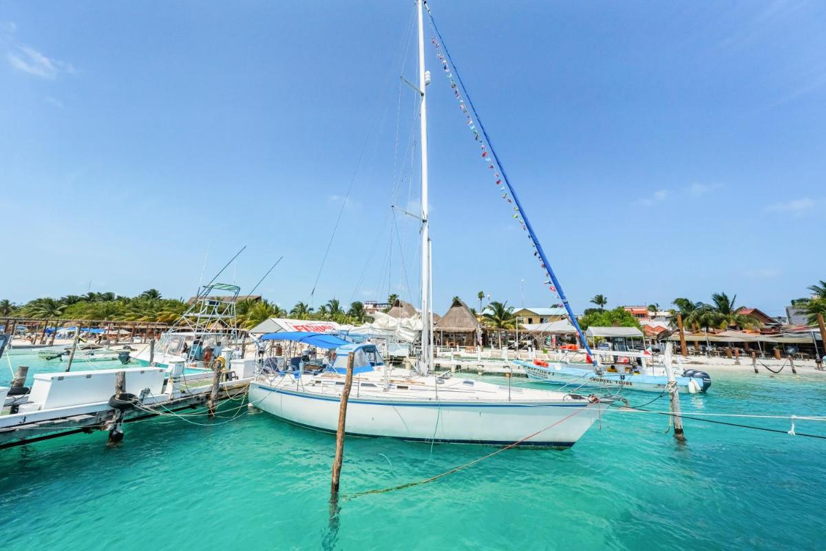 An Island of your own on the Island - The Elegance