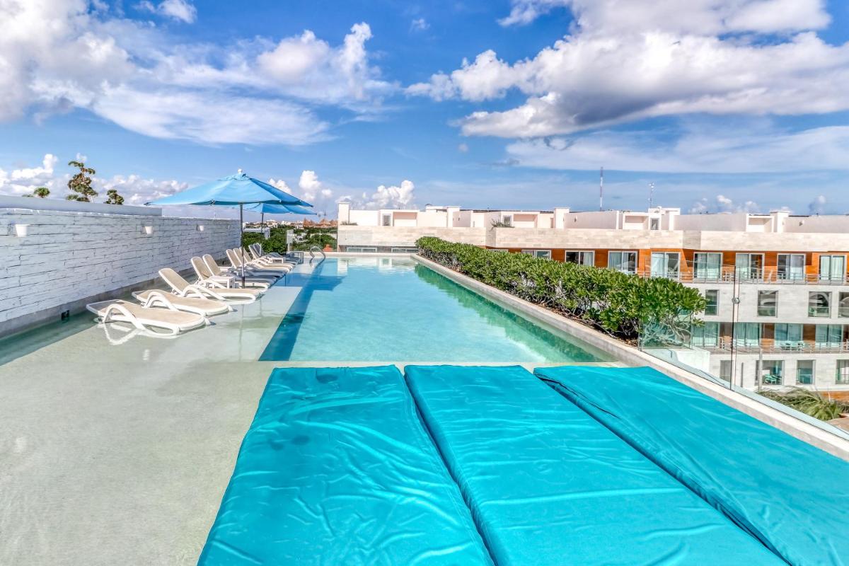 Anah Suites #202 N