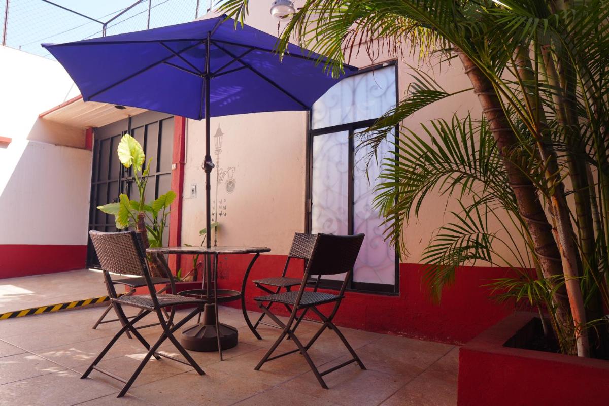 Barrio Alto Hostal