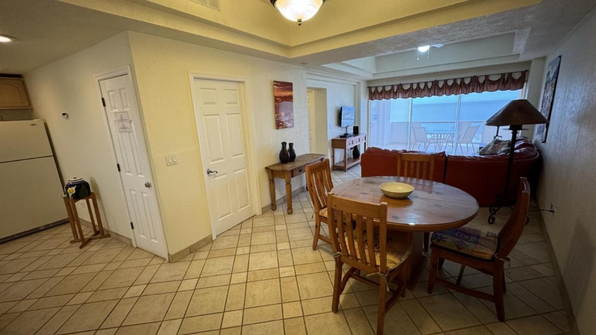 Beautiful 1,5 Bedroom Condo on the Sea of Cortez at Las Palmas Resort D-504 condo