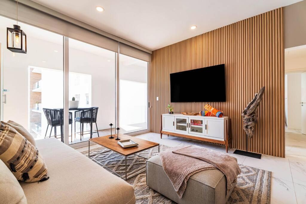 Beautifully Appointed Condo in the Heart of Cabo!