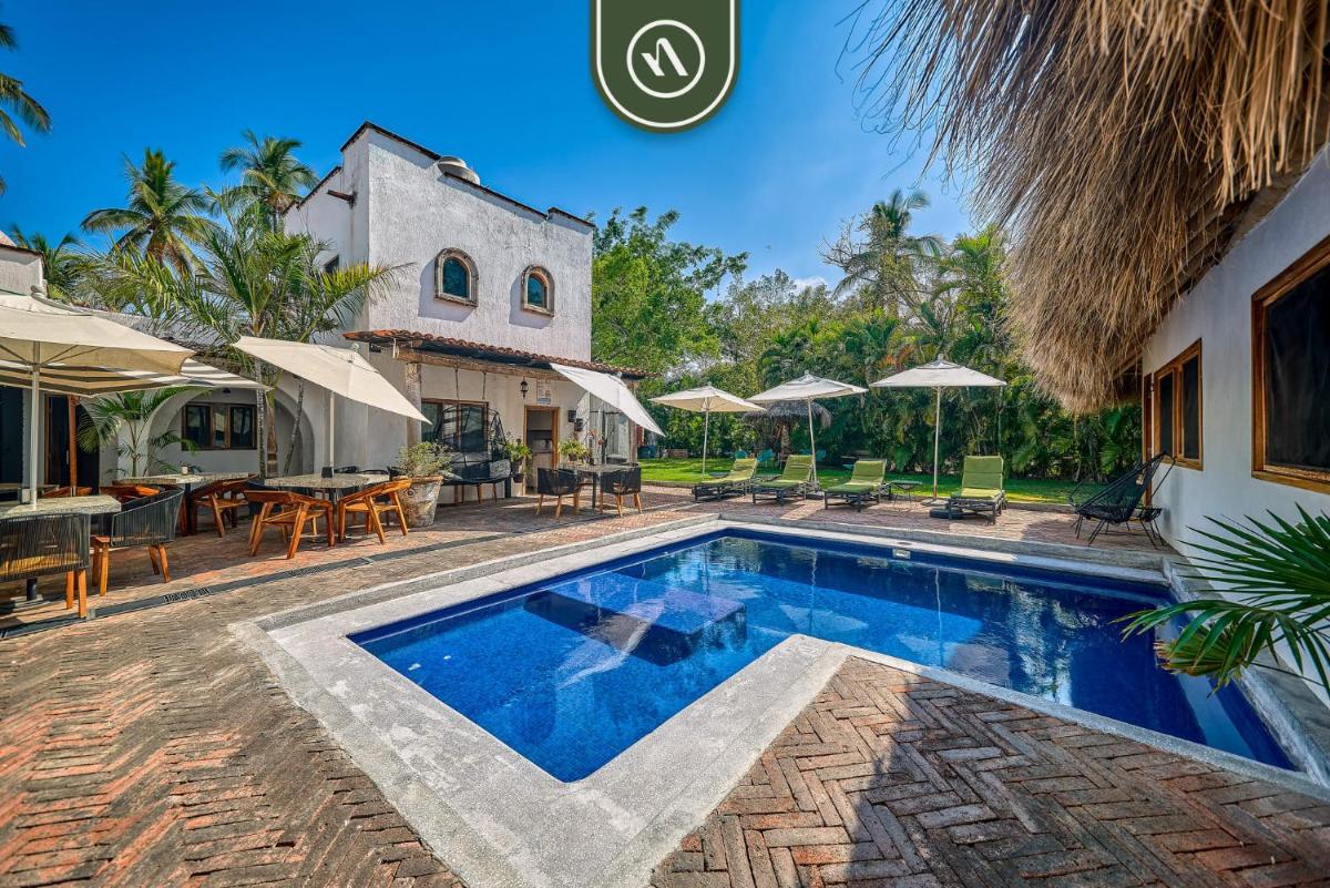 Bed and Breakfast Dormitory room with Pool - Nuevo Vallarta