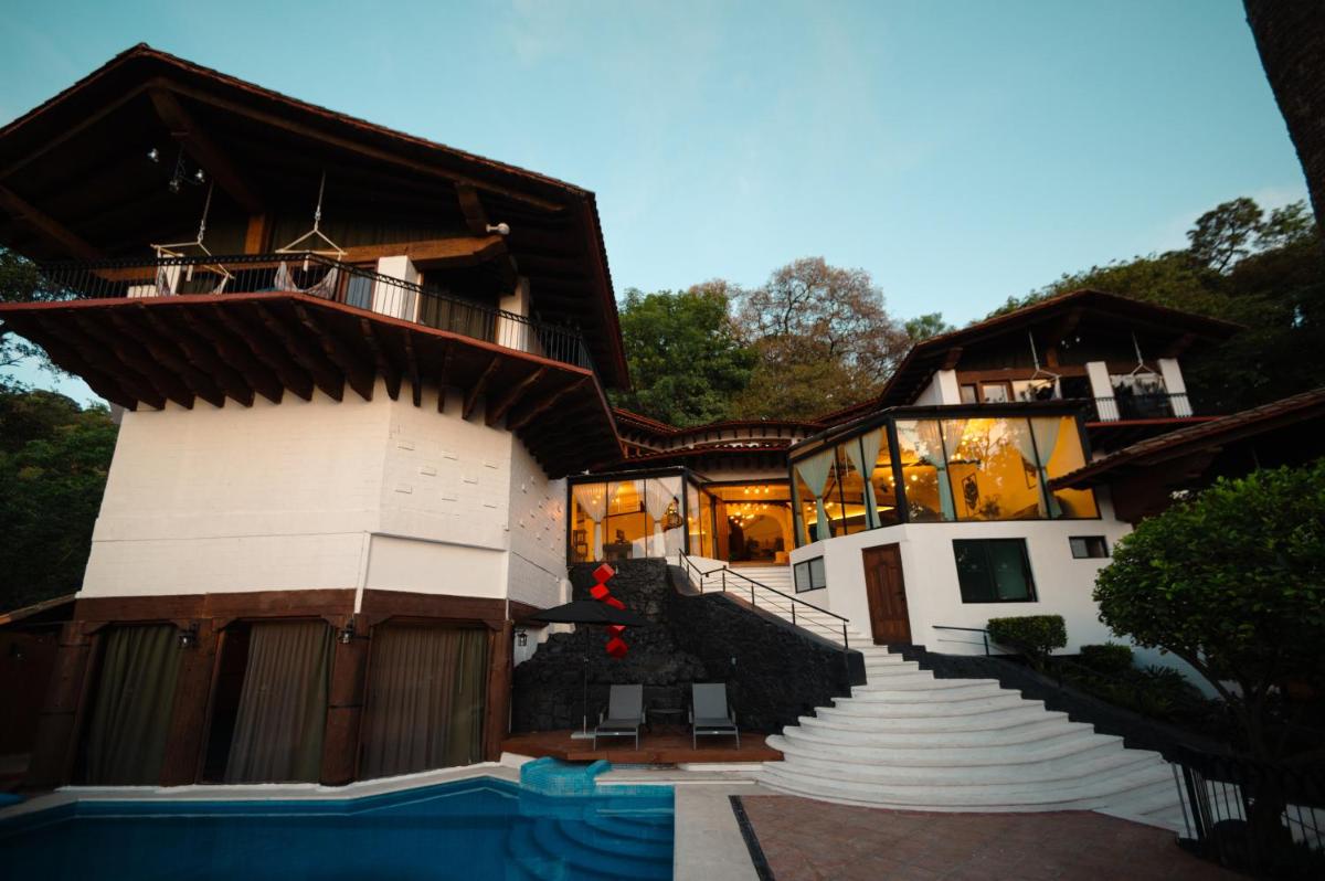 BOTANIQ HOTEL BOUTIQUE