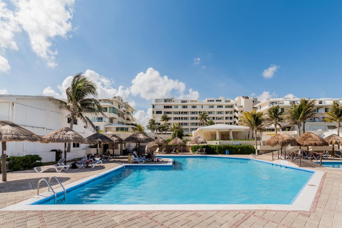 Brisas Condos by LivIN Cancun