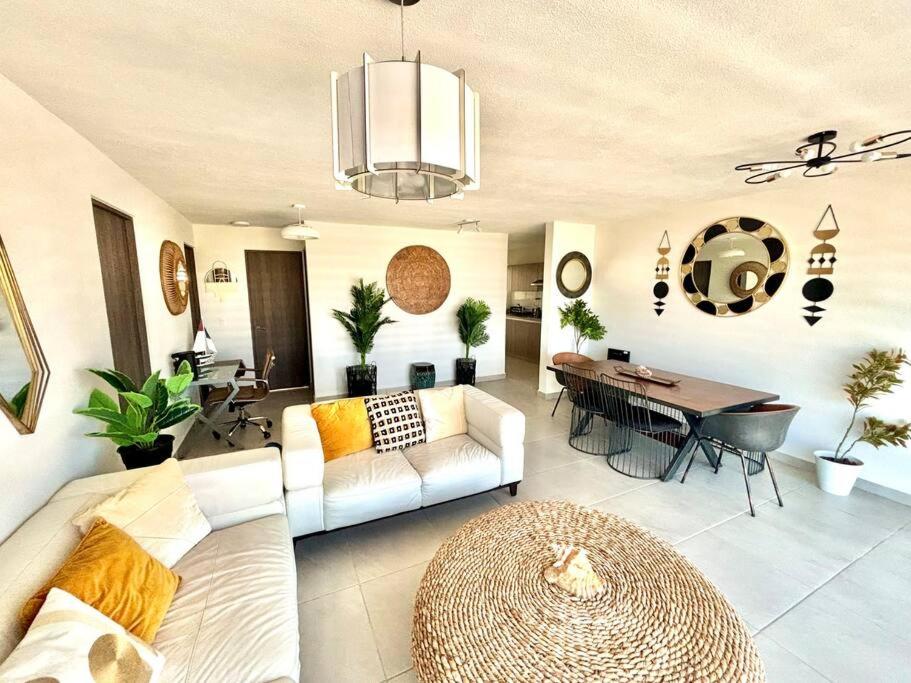 Casa Azteca de Oro frente al Mar y Club de Playa PRIVADO en Acapulco Diamante