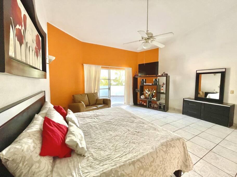 Casa con Piscina Cerca de playa