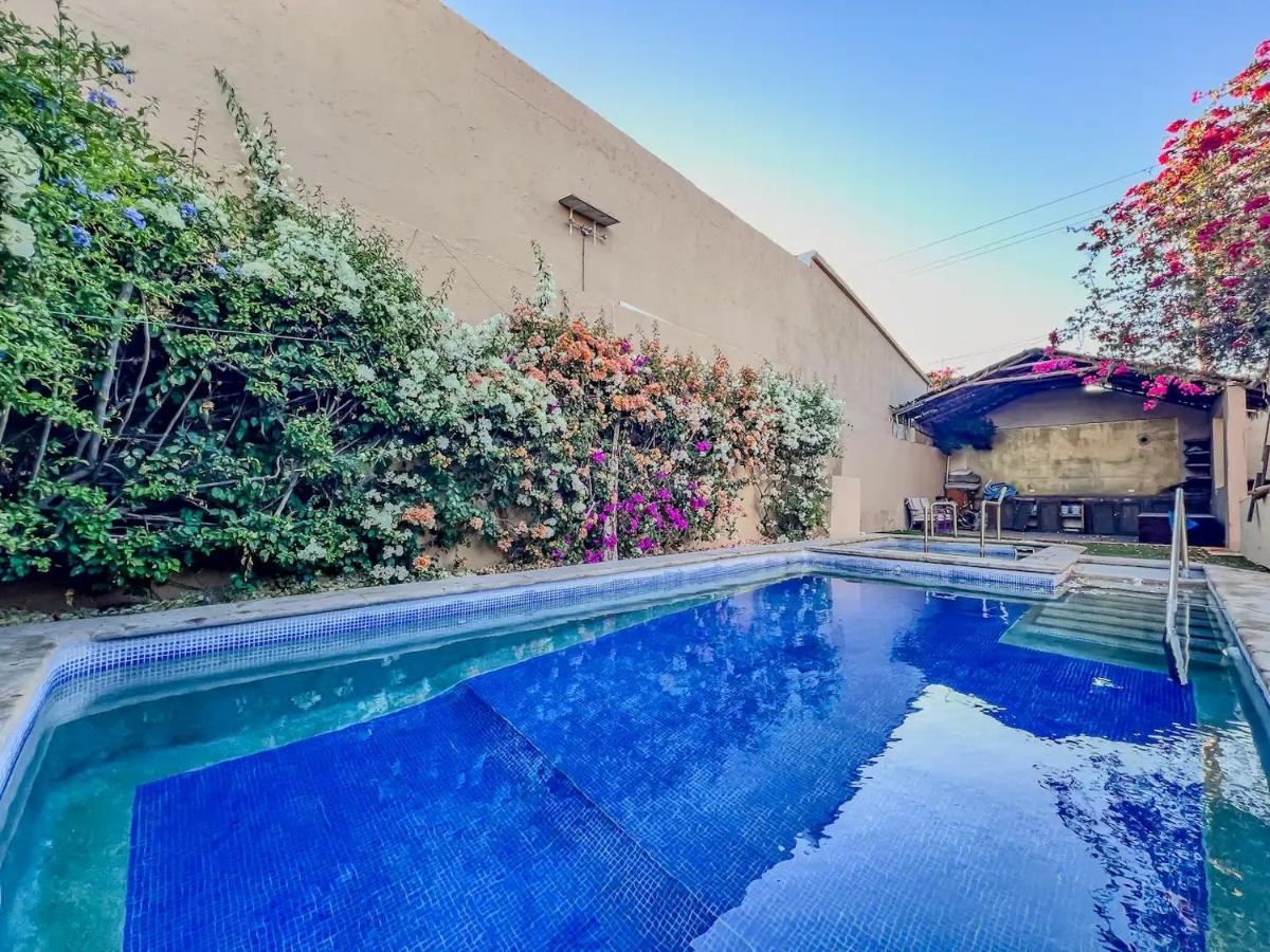 Casa Constitution, perfect for family & friends