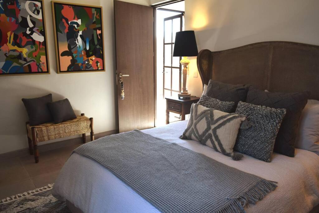 CASA DE LA ESQUINA : LUJO Y COMODIDAD GARANTIZADOS