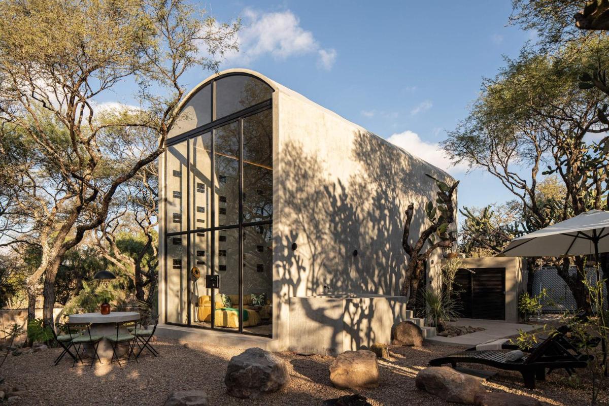 CASA DOM by HOLT