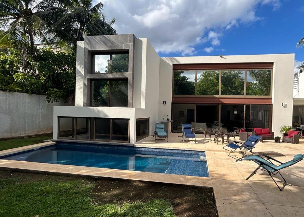 Casa familiar espacio, comodidad y entretenimiento