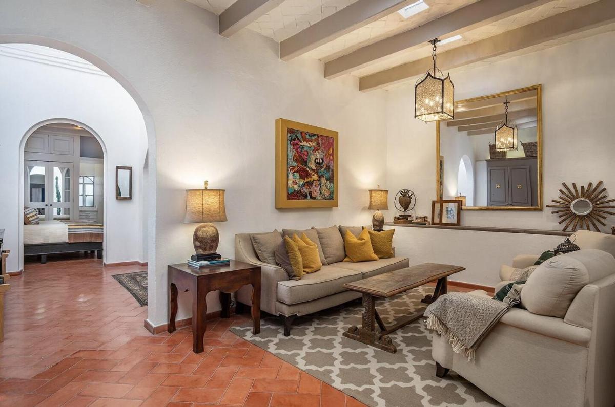 Casa Jari, Stylish 2 BD in Centro
