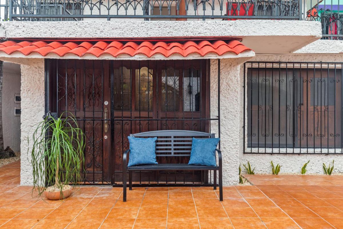 Casa Nance Alojamientos COBA Habitación con baño AC TV