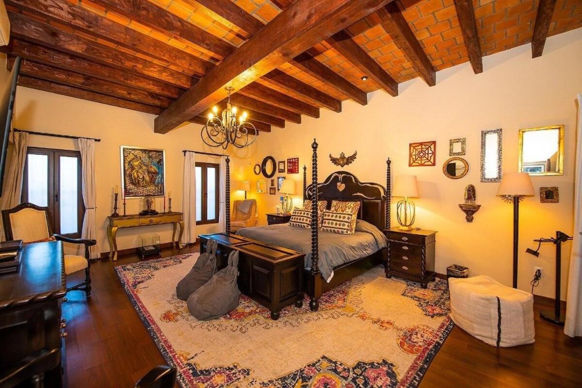 Casa Sérénité Luxury Center House