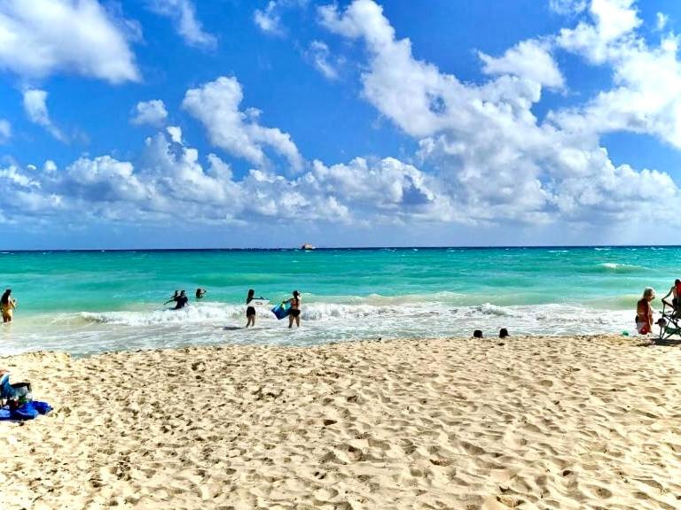 Castillo de Amor - Beach