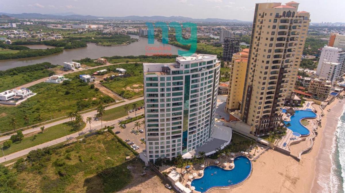 Condo CROWN PARK ROYAL