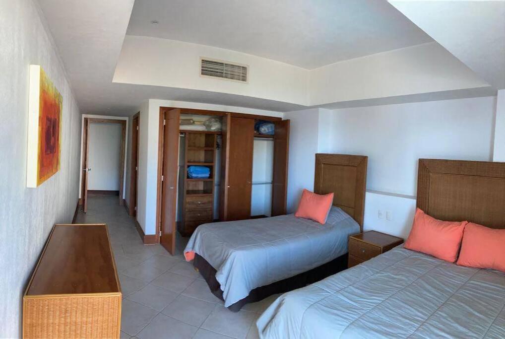 Condominio en Ixtapa frente a la playa