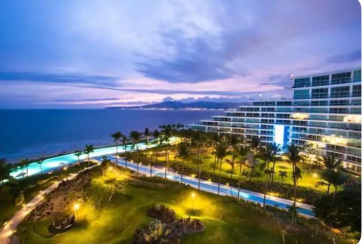 Condominio peninsula nuevo Vallarta