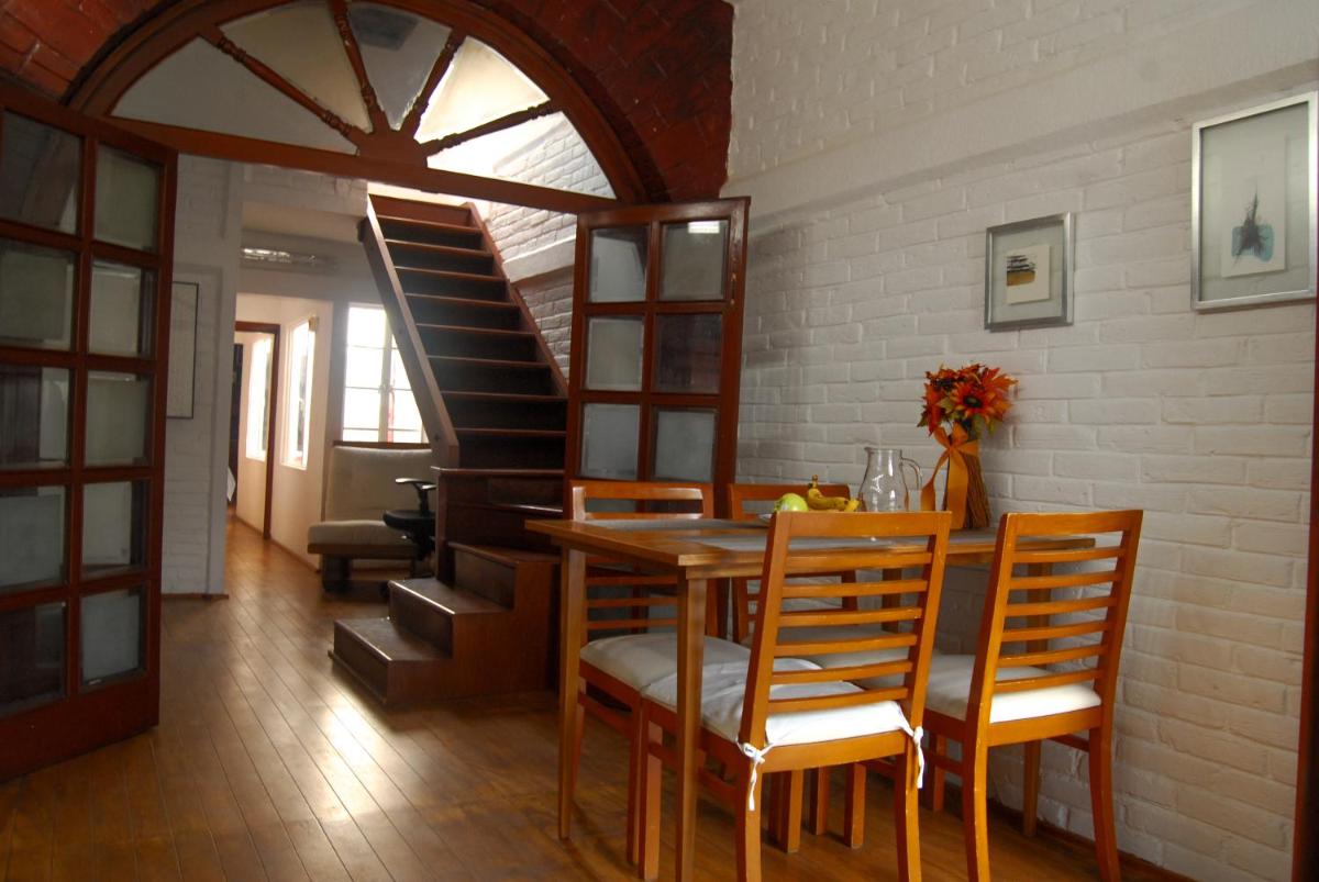 Coyoacan, 2 level Cozy apartment 3Bedrooms, 3Bathrooms, Terrace