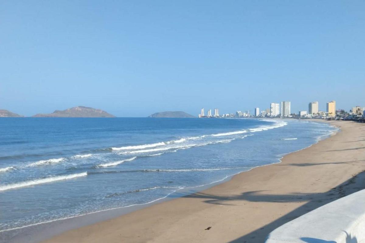Departamento # 1 - 4 Personas - 2 Minutos Malecón y Playas
