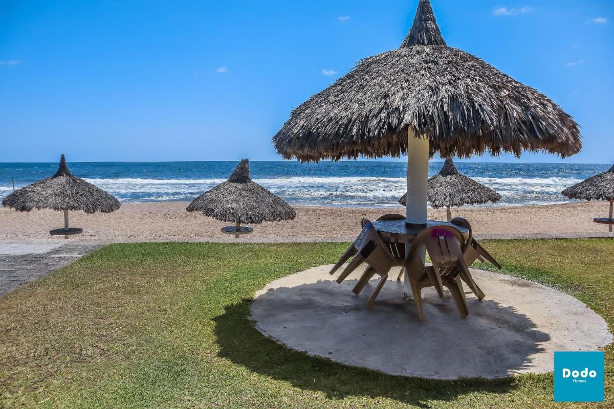 Departamento en Mazatlan con acceso a la playa y alberca común #138