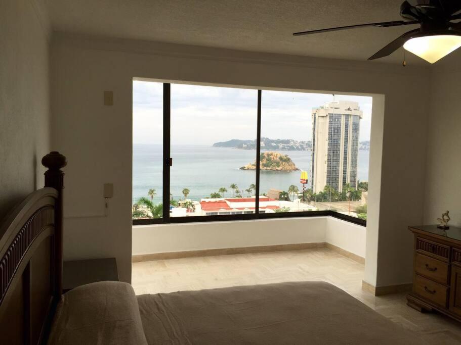 Departamento Familiar en Acapulco con Hermosa Vista!