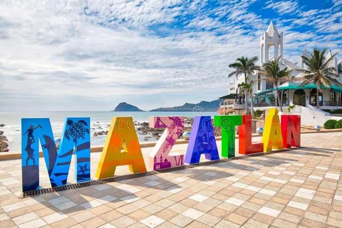 Departamento Zona Dorada # 2 - Playa Enfrente