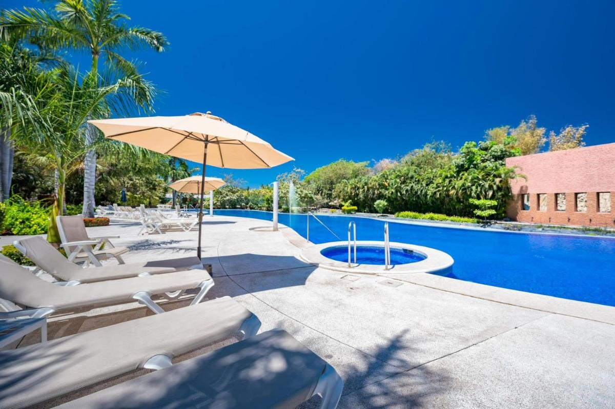 El Tigre Luxe Private Balcony Condos with Pool Onsite