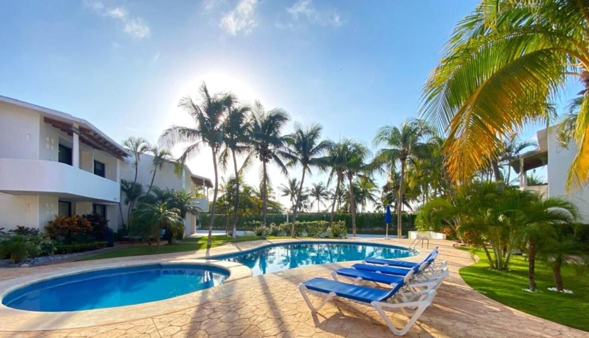 Elegant Villa in Hotel Zone at 50mt to the Beach