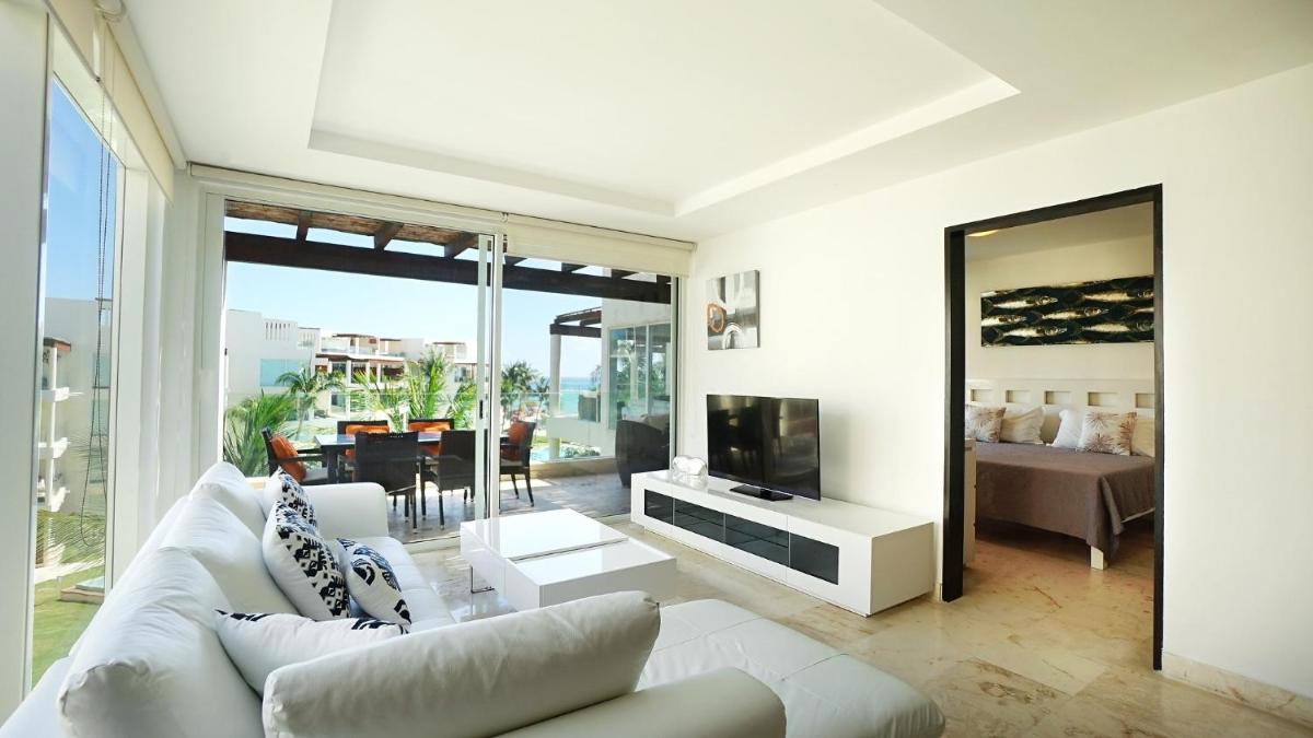 Elements Penthouse 7 condo