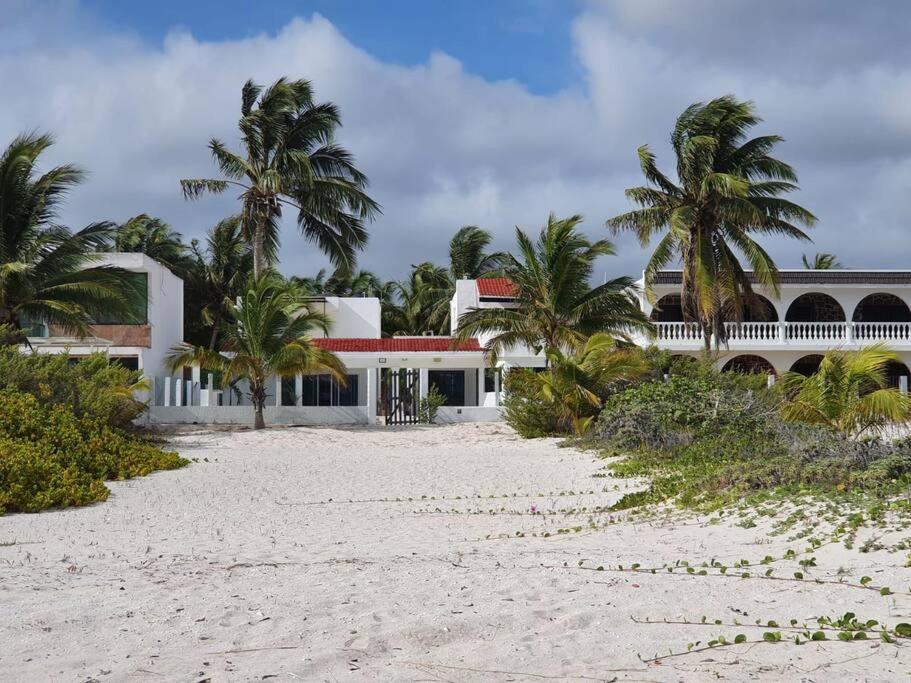 Encantadora casa en la playa de San Bruno.