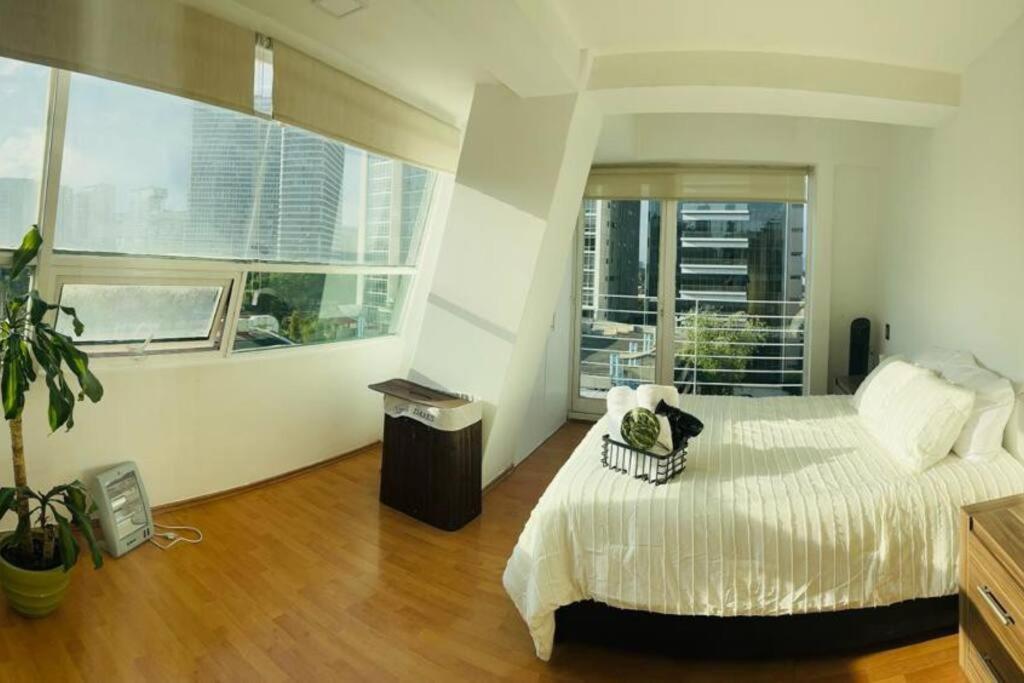 Excellent apartment to work wifi pool gym