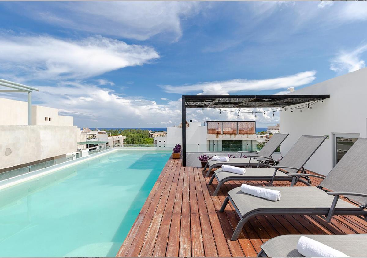 Excepcional 2BR condo rooftop pool, steps to 5th DK