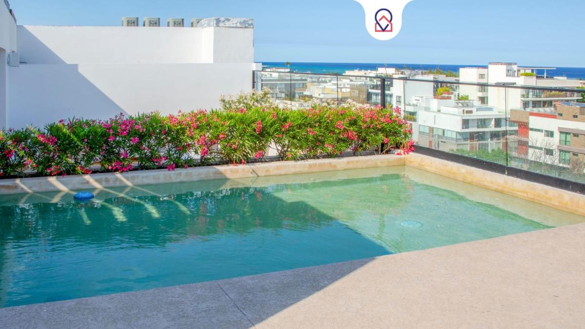 Exclusive 5th Ave Apt with Private Pool