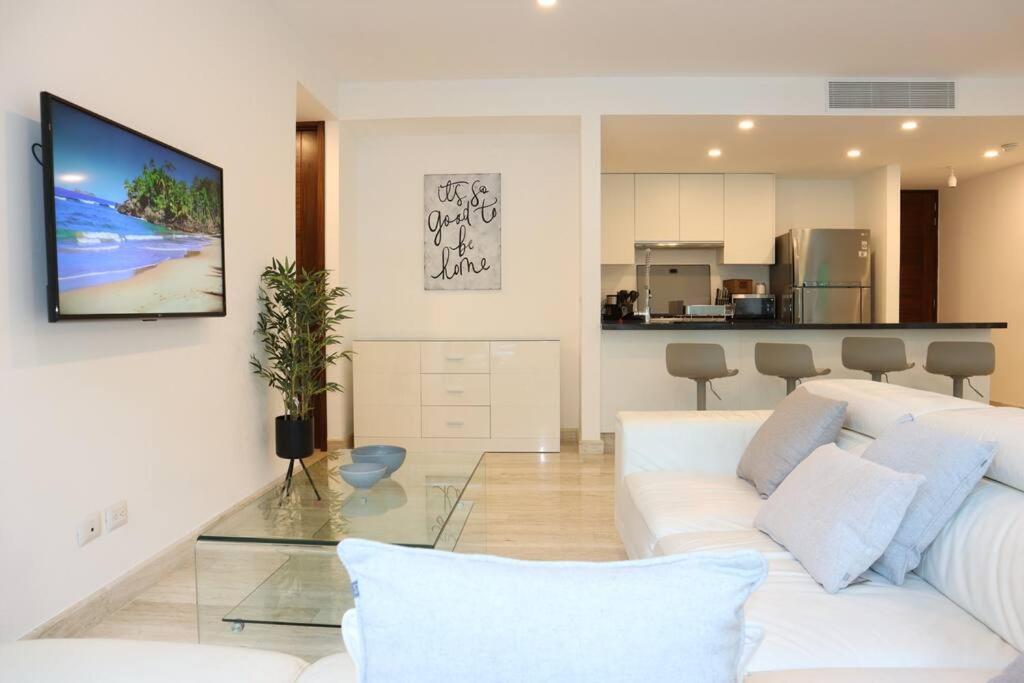 Exclusivo alojamiento en Marina Puerto Cancún -Marina405-