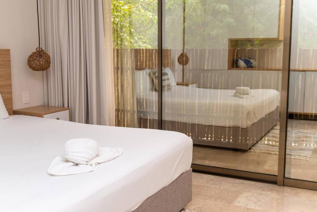 Gaia Luxurious, Comfortable and Well located AC Wi-Fi