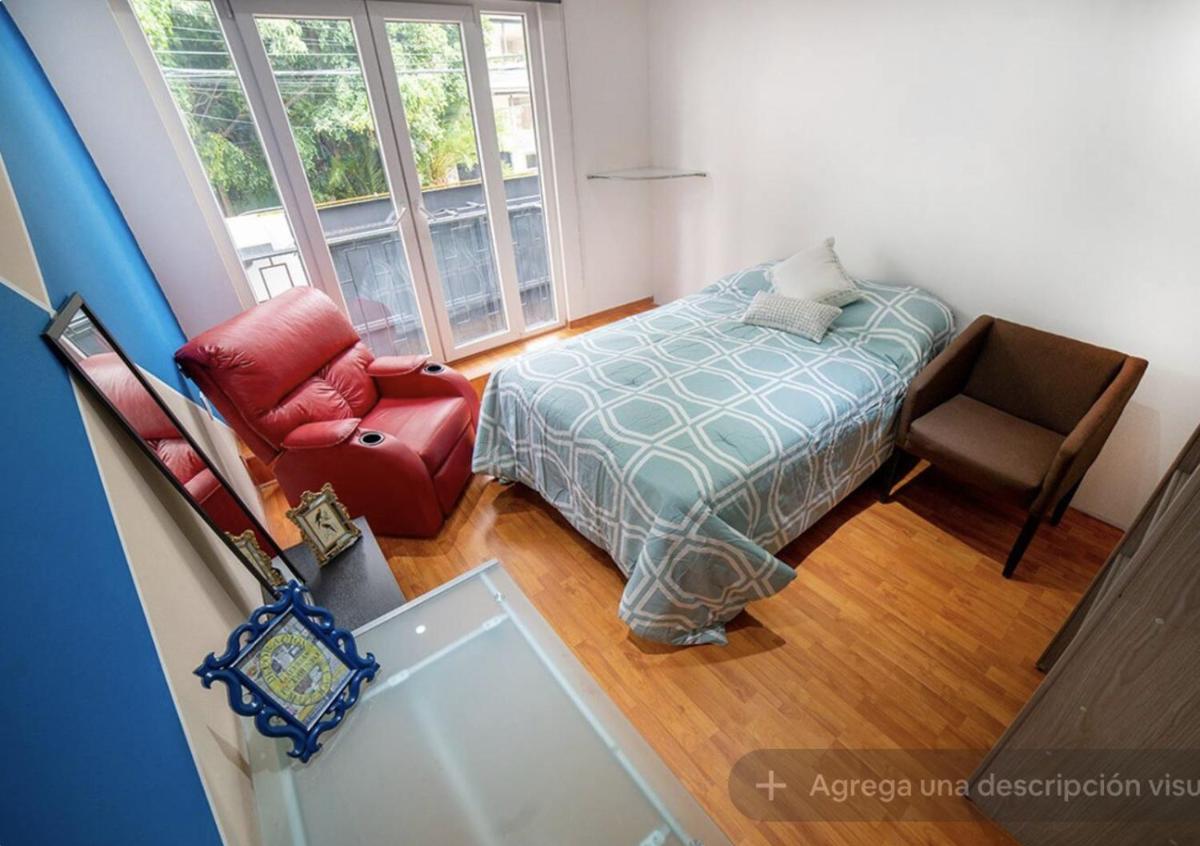 Gold 2 Cama Matrimonial y Baño Compartido