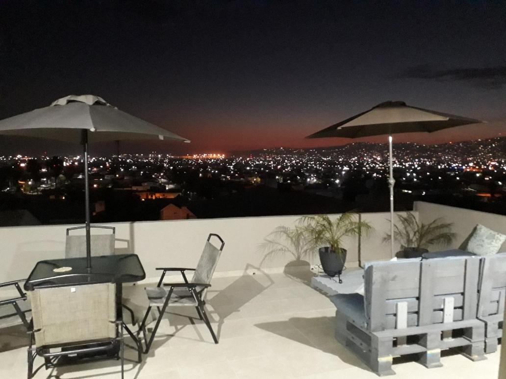 GUARIDA DEL GATO #2 Con Terraza