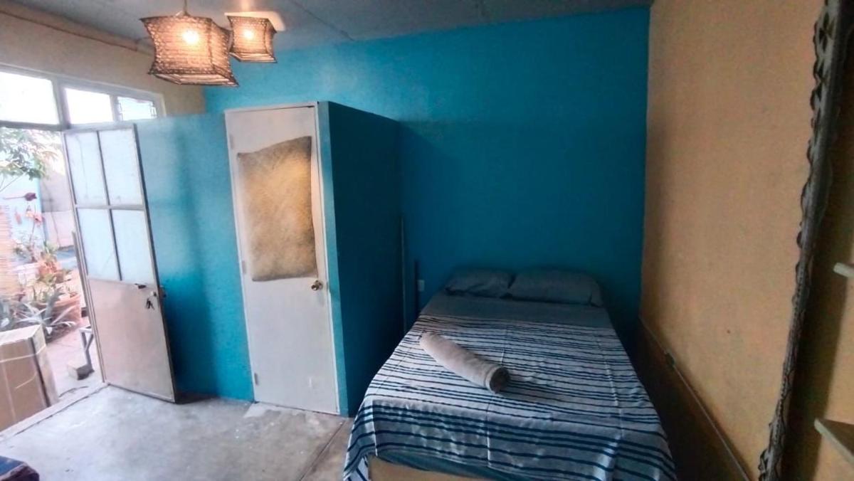 Habitación doble con baño privado a 1 cuadra del templo Santo Domingo