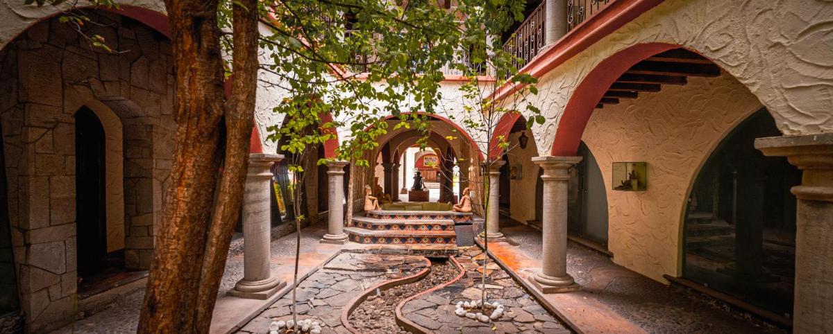 Hacienda Tepetlcalli by Rotamundos