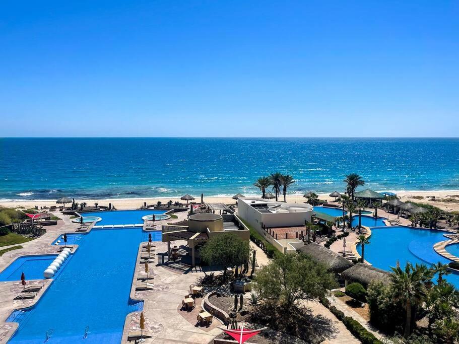 Hidden Gem Condo with Pools & Private Beach