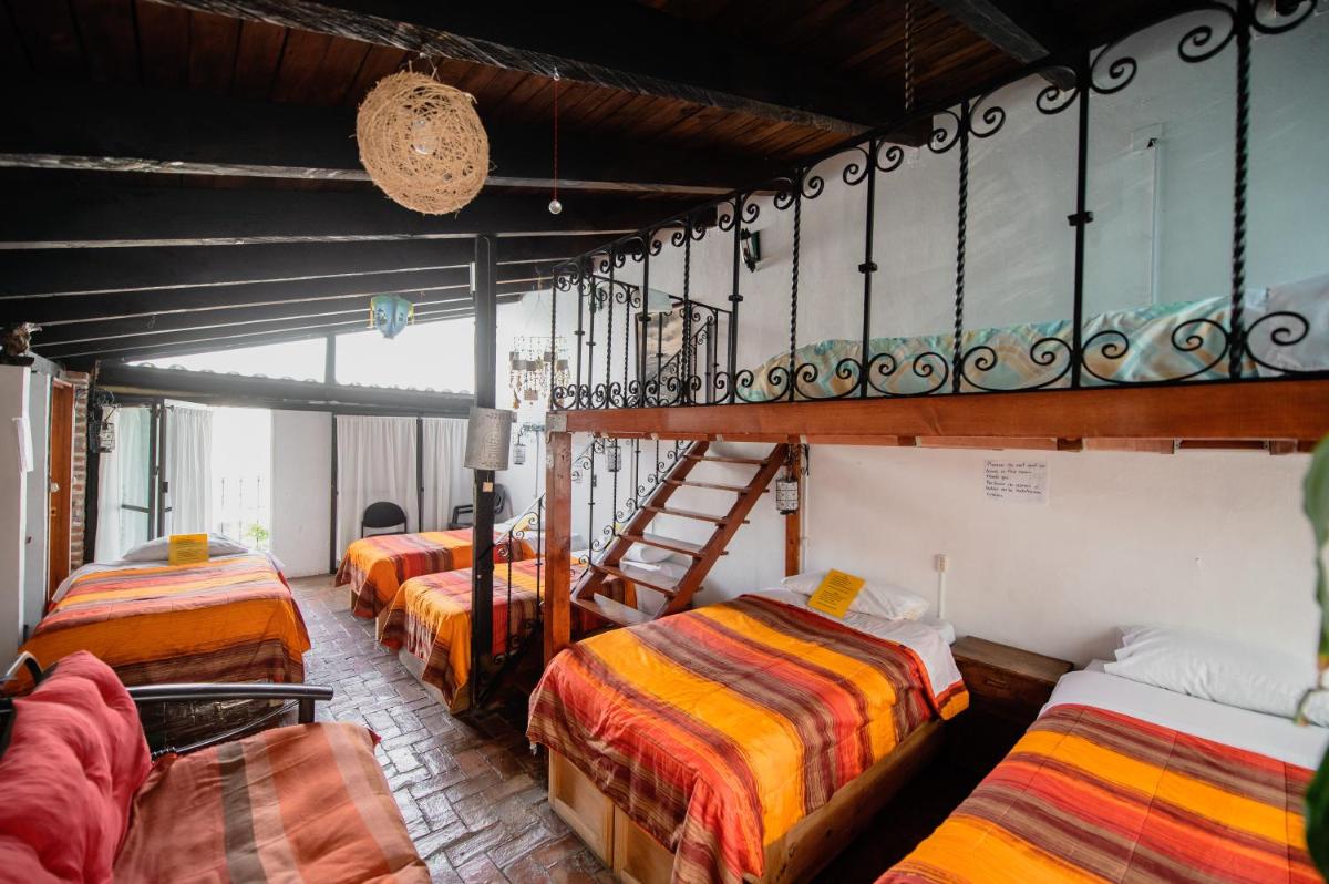 Hostel Mexico DF Airport