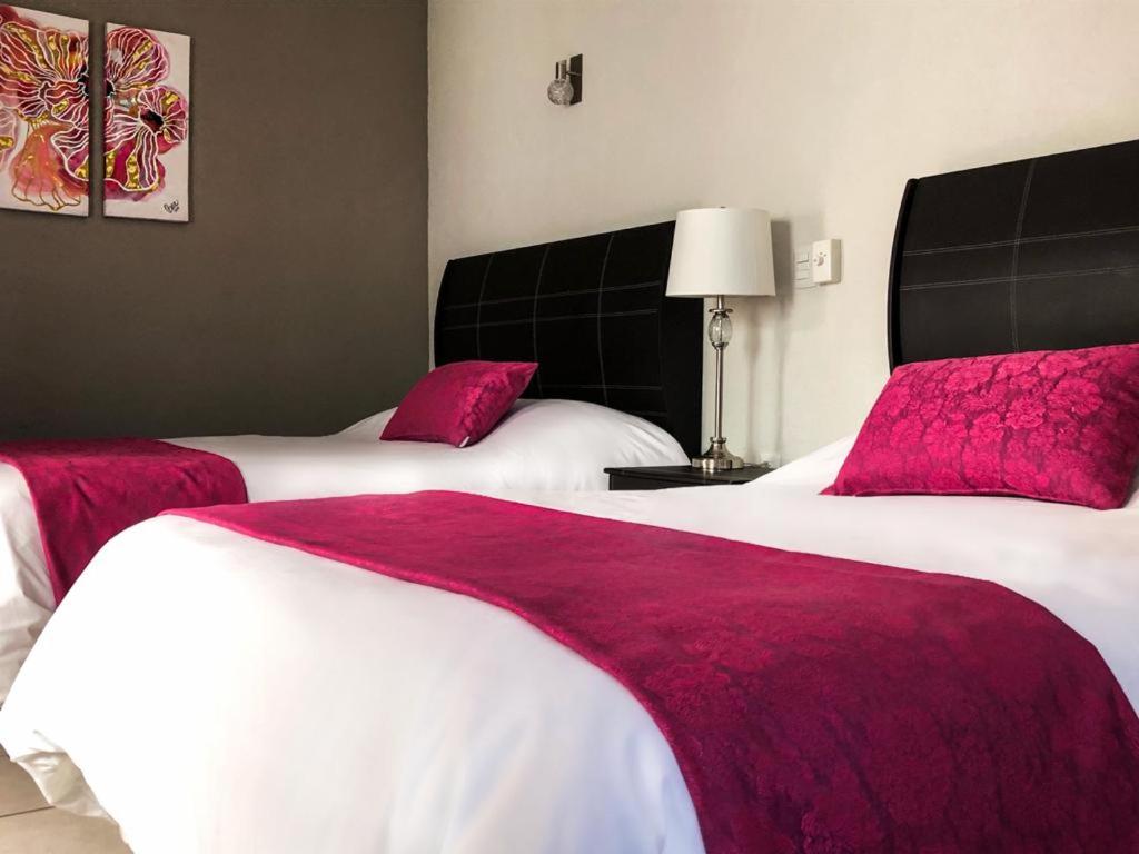 Hotel Bugambilias Rooms