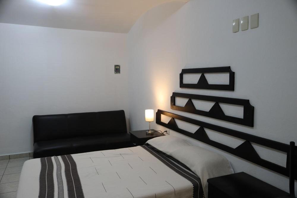 HOTEL CASA BLANCA COEXIST SPACE